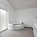 Dom wakacyjny 4 Bedroom Stunning In Bording *